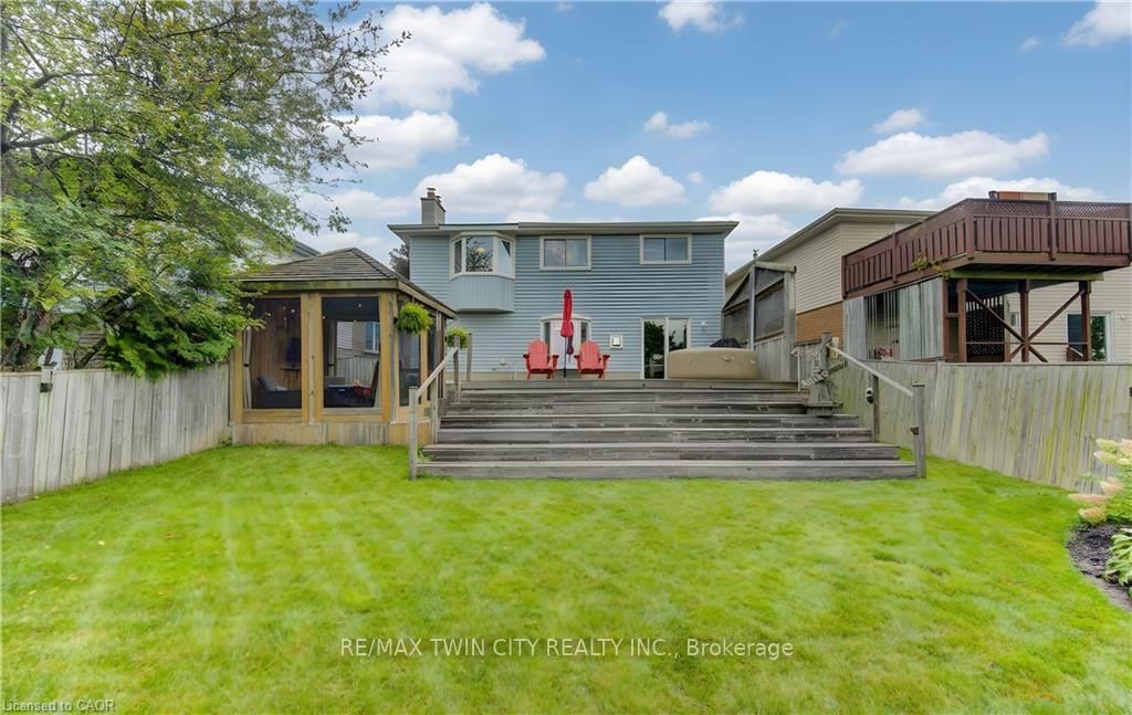 11 WOODBOROUGH Place • Cambridge, ON photo 33