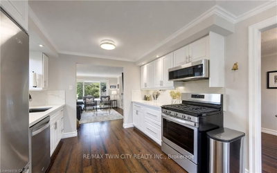 11 WOODBOROUGH Place • Cambridge, ON photo 5