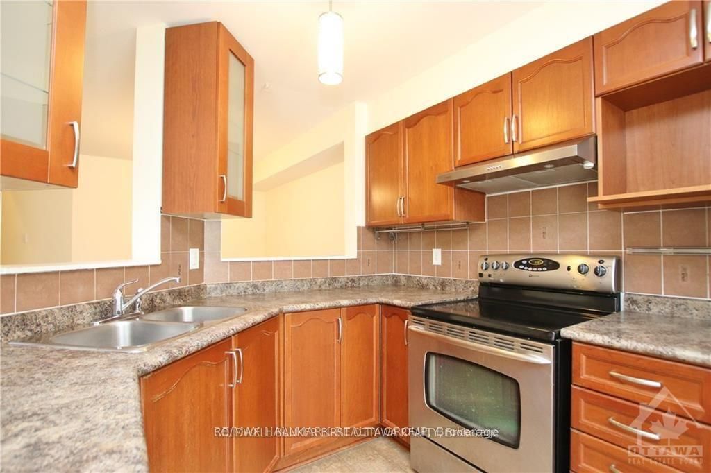 163 Romina Street • Ottawa, ON photo 8