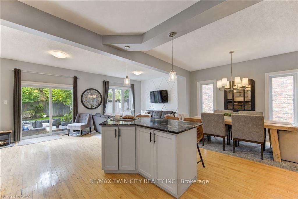 231 STEEPLERIDGE Street • Kitchener, ON photo 11