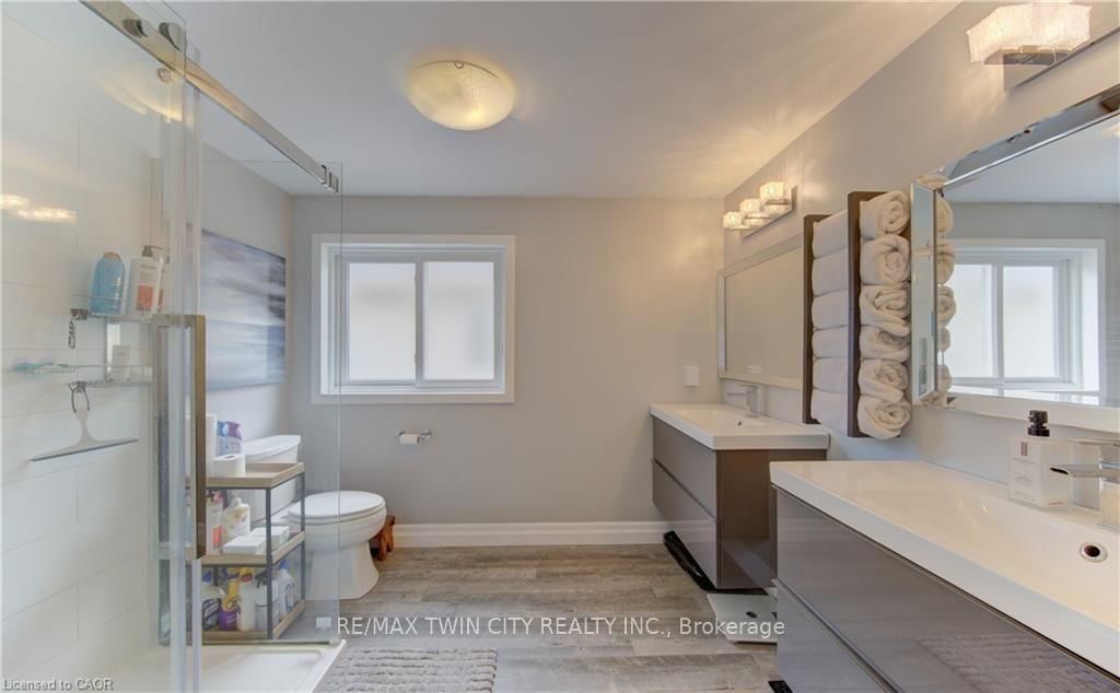 231 STEEPLERIDGE Street • Kitchener, ON photo 26