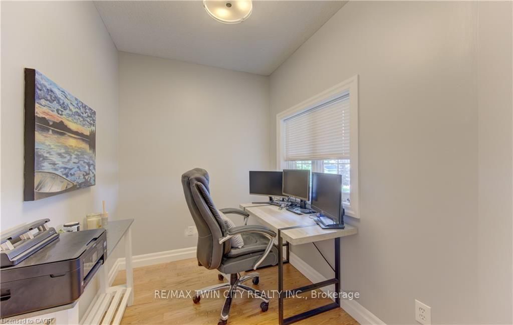 231 STEEPLERIDGE Street • Kitchener, ON photo 29