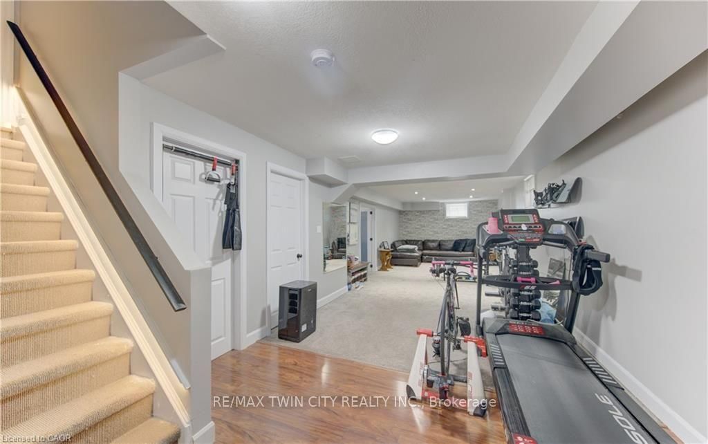 231 STEEPLERIDGE Street • Kitchener, ON photo 30