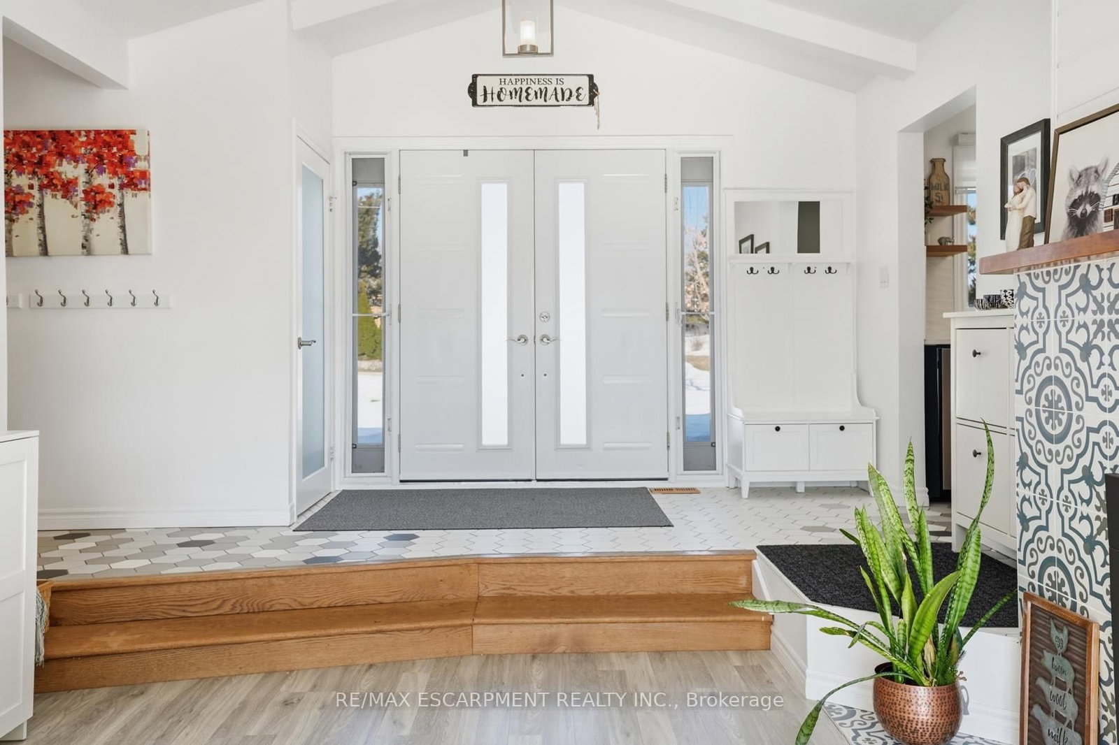 81 Thomson Drive • Hamilton, ON photo 11