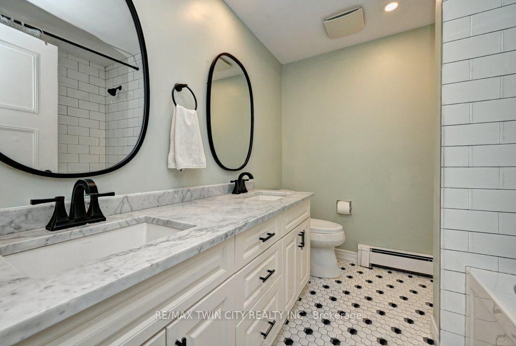 163 Chelford Crescent • Waterloo, ON photo 24