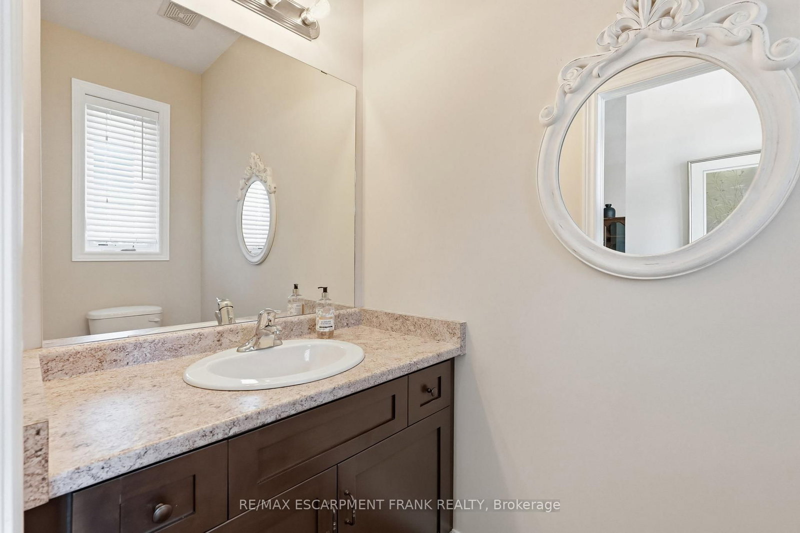 5 Murphy Lane • Hamilton, ON photo 22