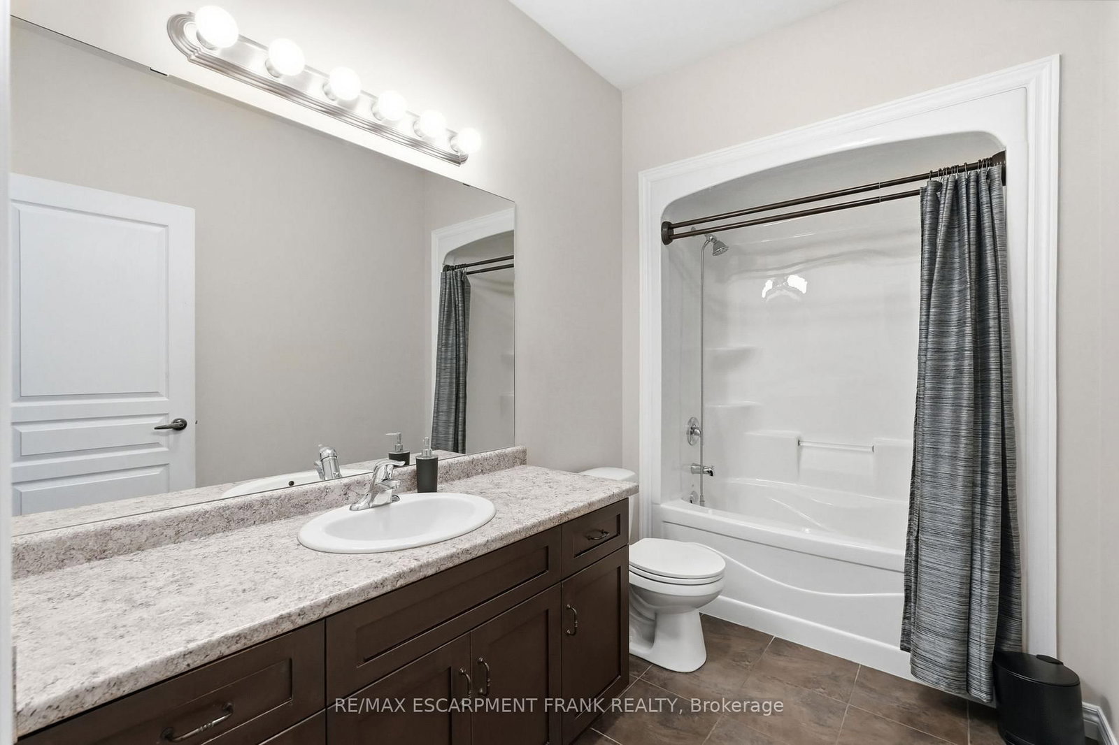 5 Murphy Lane • Hamilton, ON photo 29