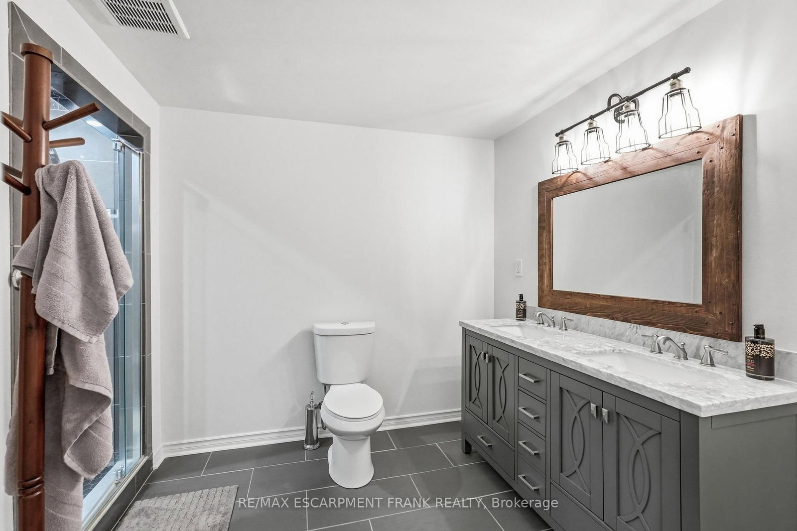 5 Murphy Lane • Hamilton, ON photo 38
