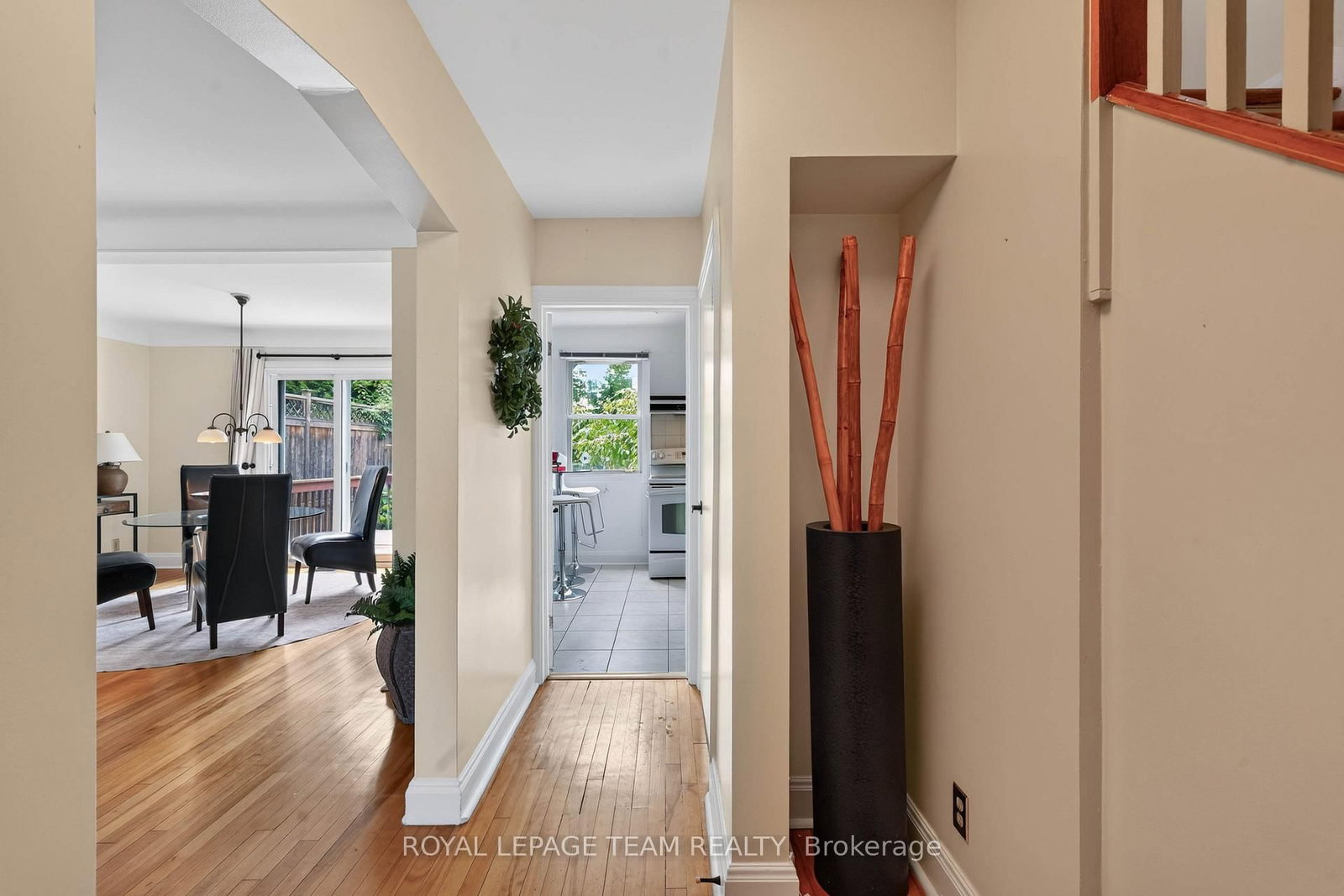 12 Lenore Place • Ottawa, ON photo 5