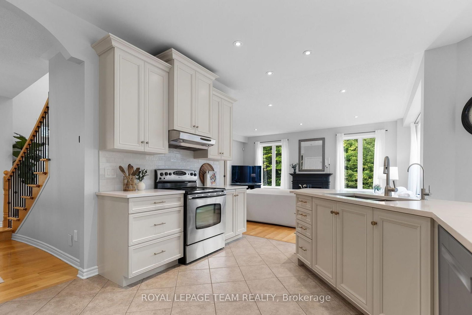 234 Cyd Street • Carp, ON photo 14