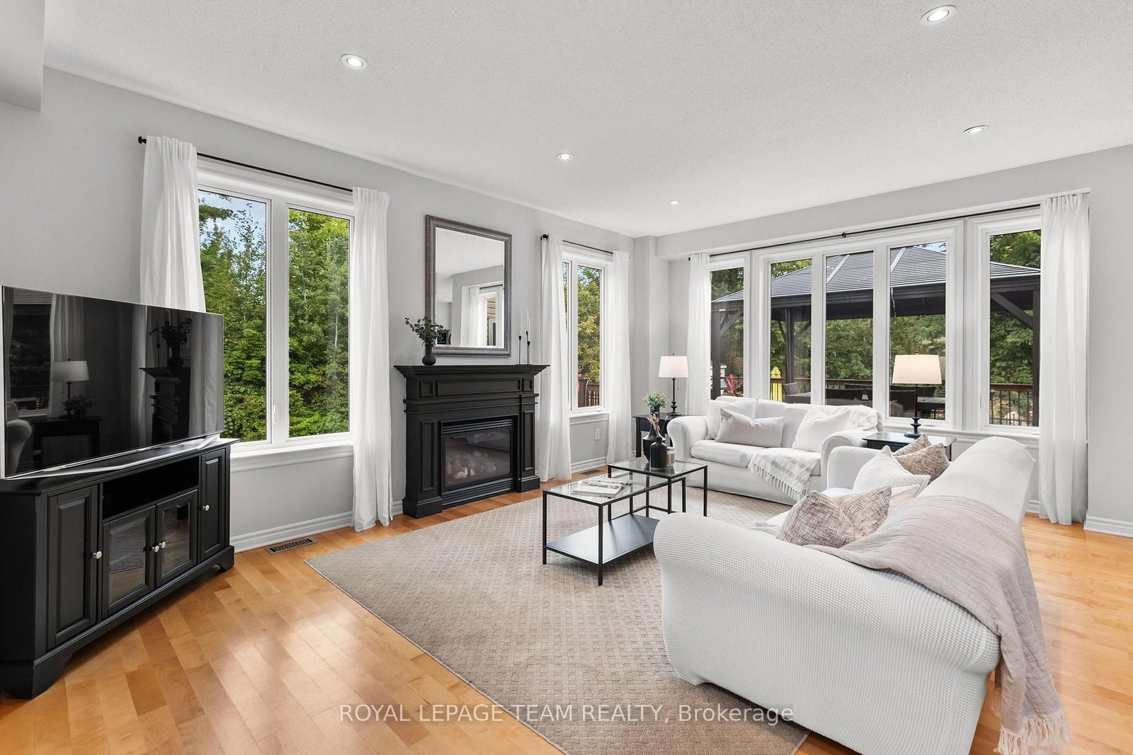 234 Cyd Street • Carp, ON photo 6