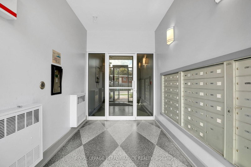 117 - 345 St. Denis Street