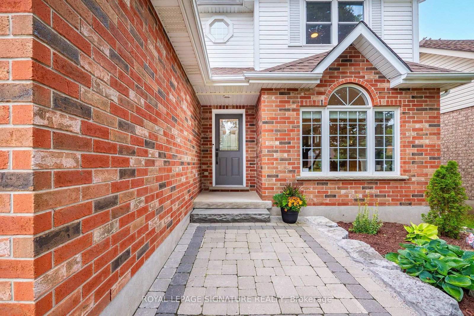 16 Pine Ridge Drive • Guelph, ON photo 3