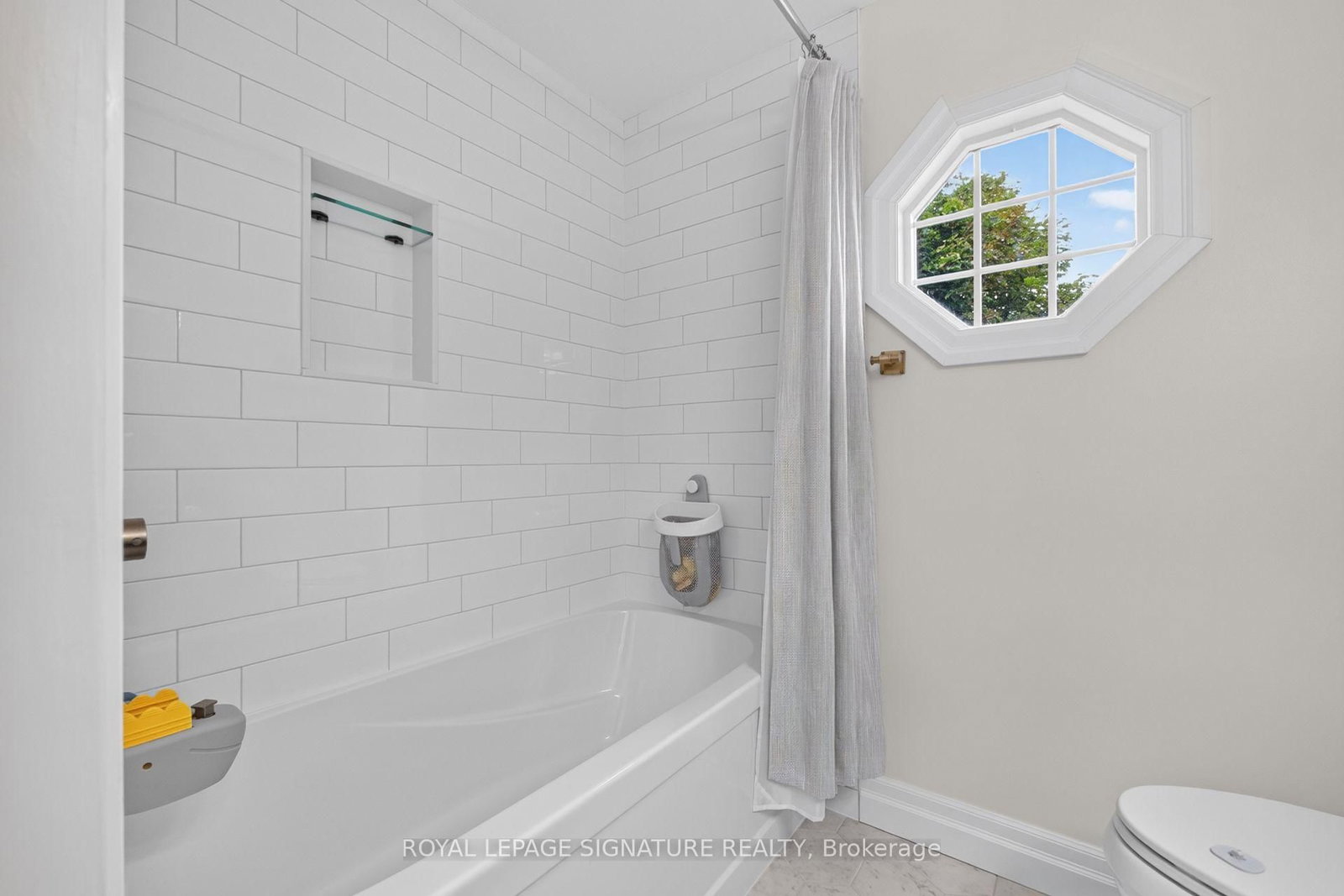 16 Pine Ridge Drive • Guelph, ON photo 46