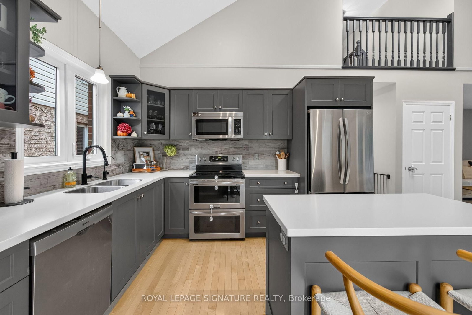 16 Pine Ridge Drive • Guelph, ON photo 9
