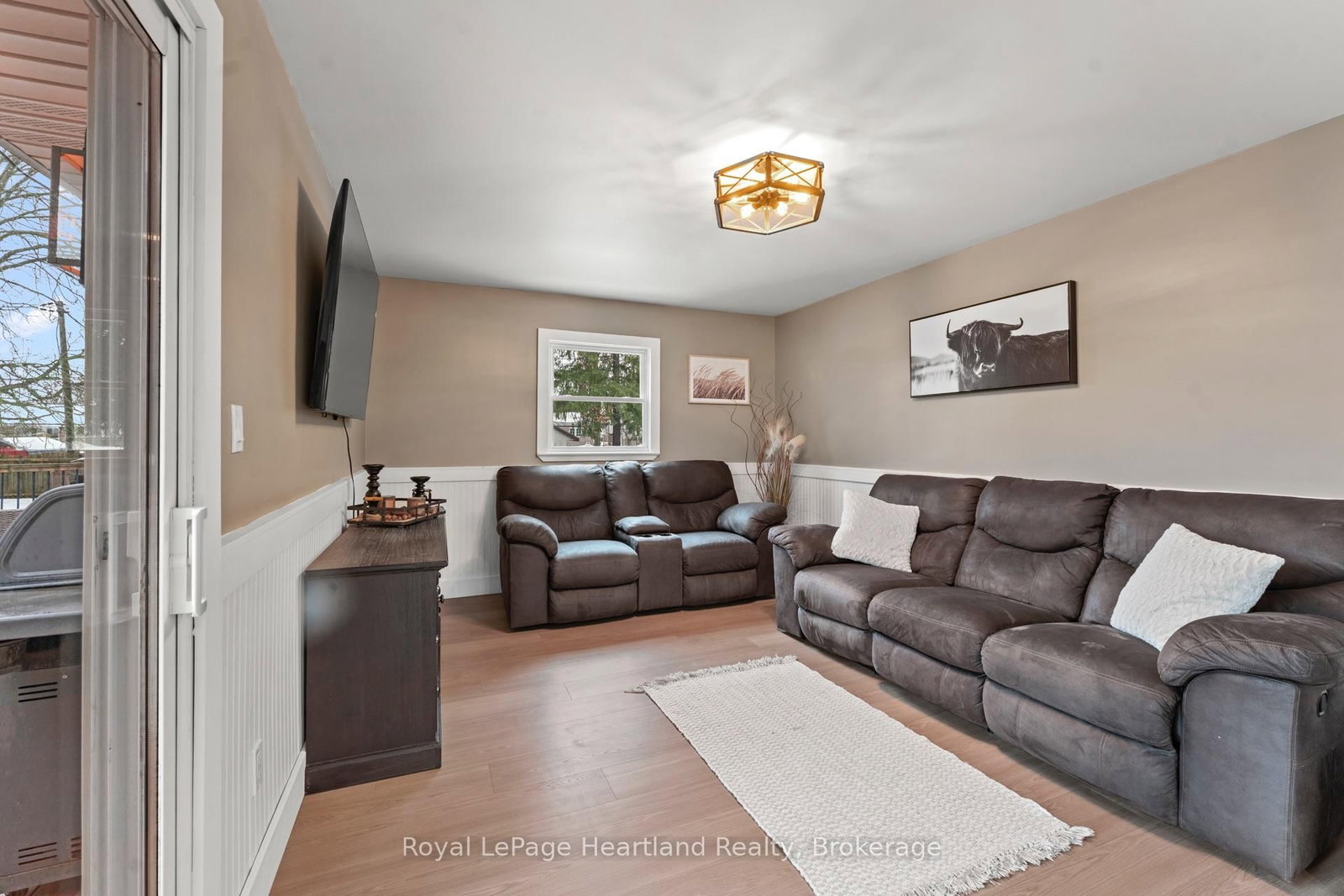 77 Chalk Street N • Huron East, ON photo 11