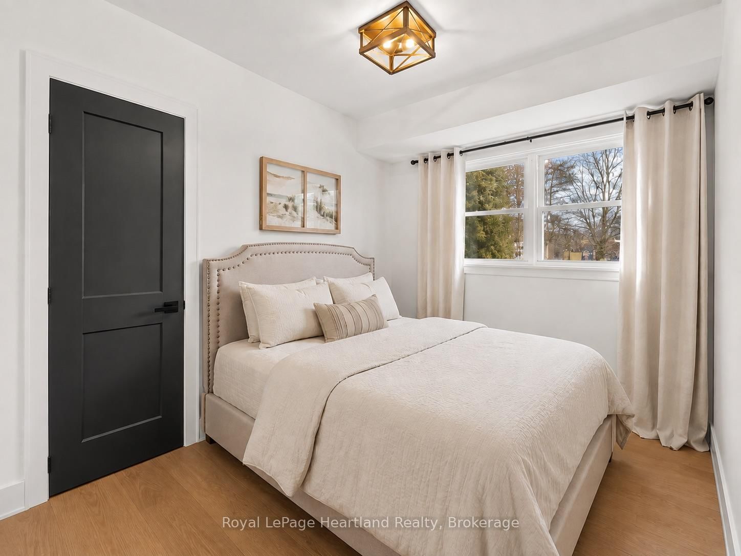 77 Chalk Street N • Huron East, ON photo 18