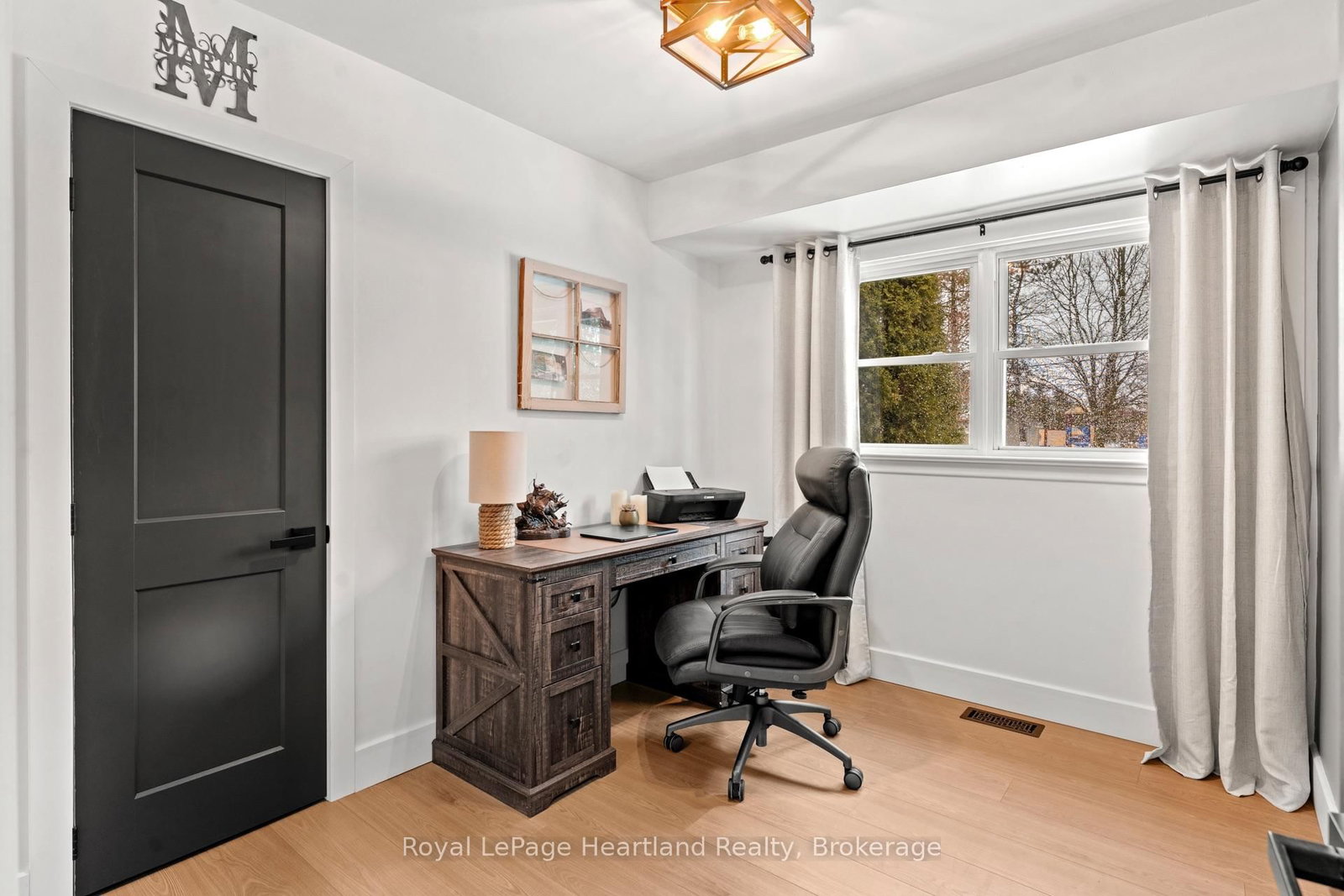 77 Chalk Street N • Huron East, ON photo 20