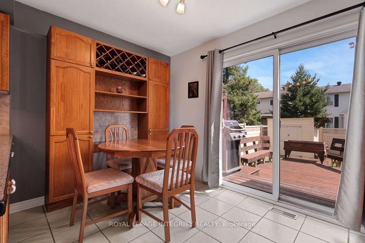 390 Oaklawn Crescent • Orleans, ON photo 16