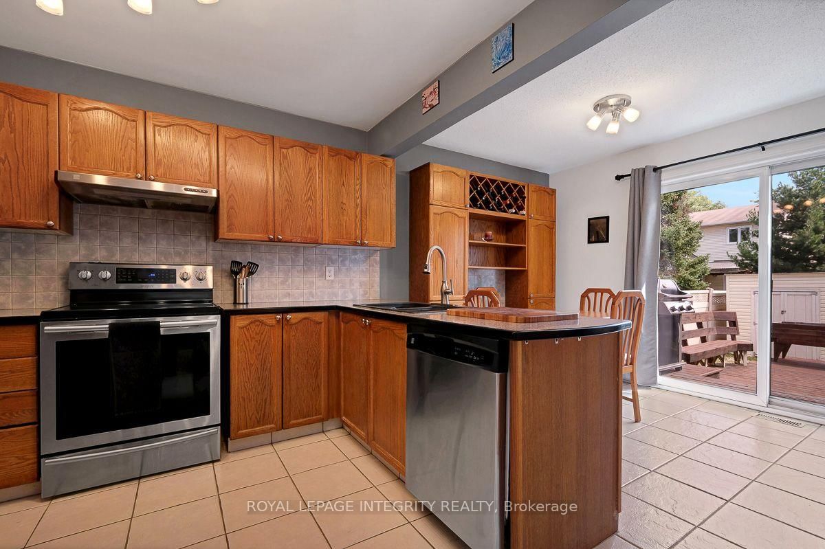 390 Oaklawn Crescent • Orleans, ON photo 19