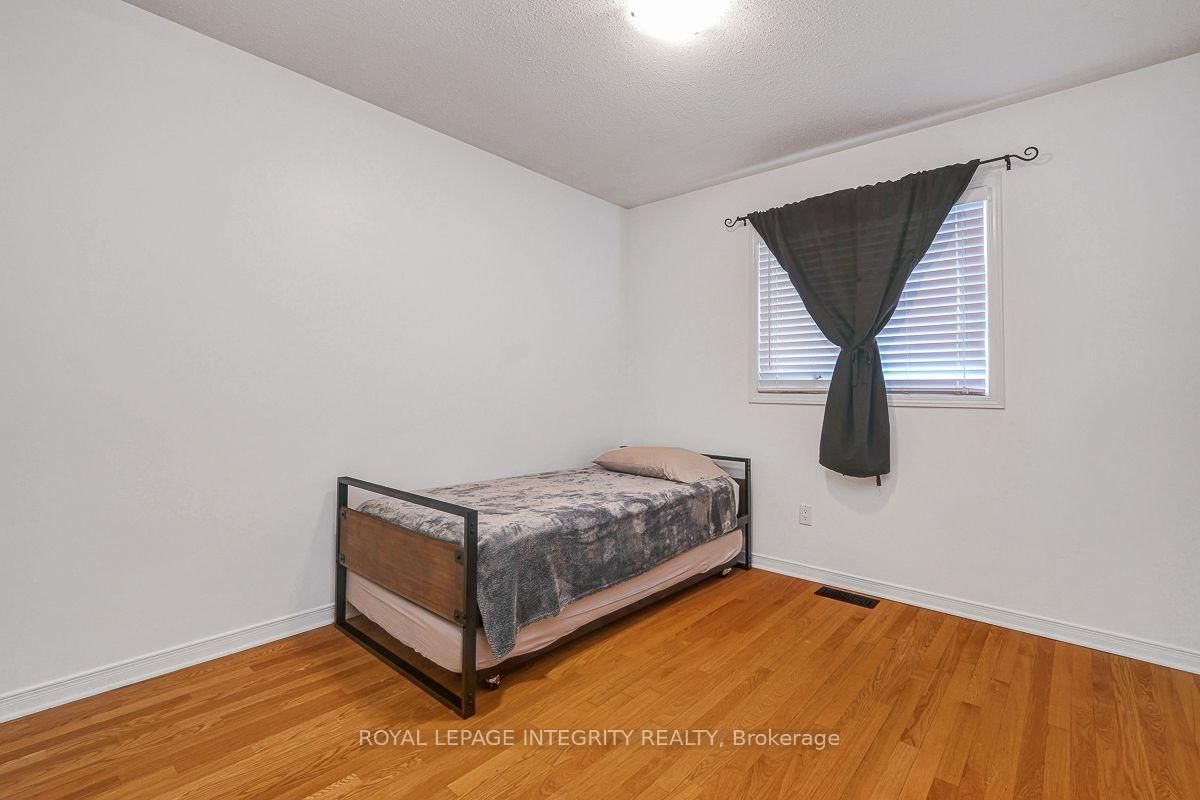 390 Oaklawn Crescent • Orleans, ON photo 29