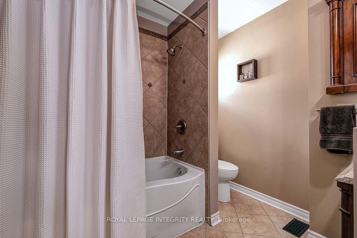 390 Oaklawn Crescent • Orleans, ON photo 32