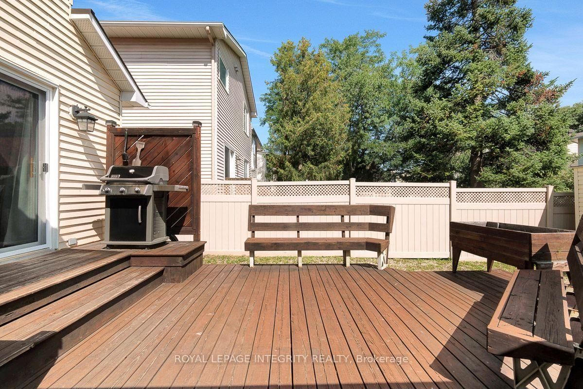 390 Oaklawn Crescent • Orleans, ON photo 38
