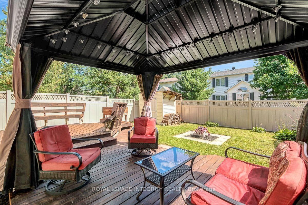 390 Oaklawn Crescent • Orleans, ON photo 43