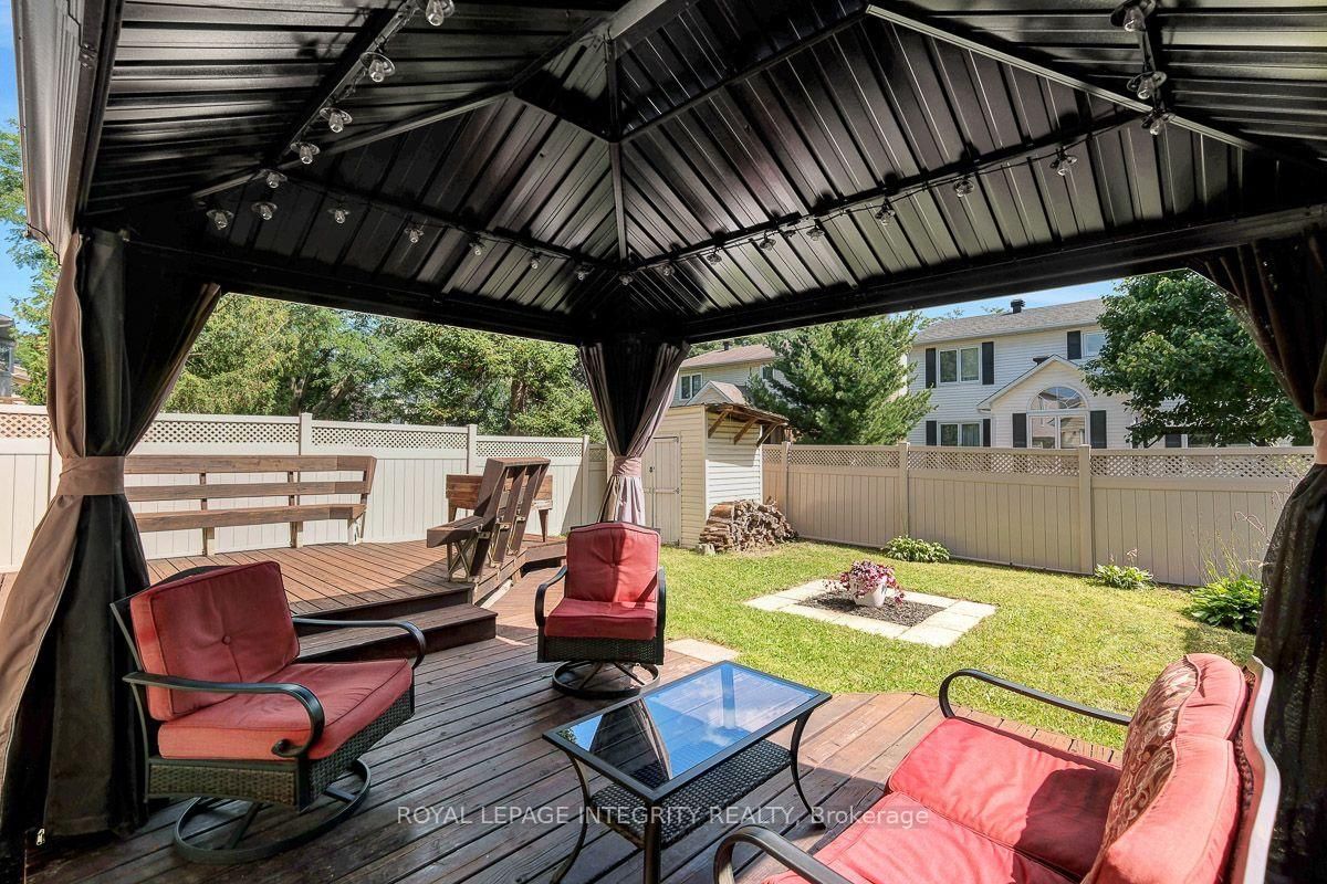 390 Oaklawn Crescent • Orleans, ON photo 44