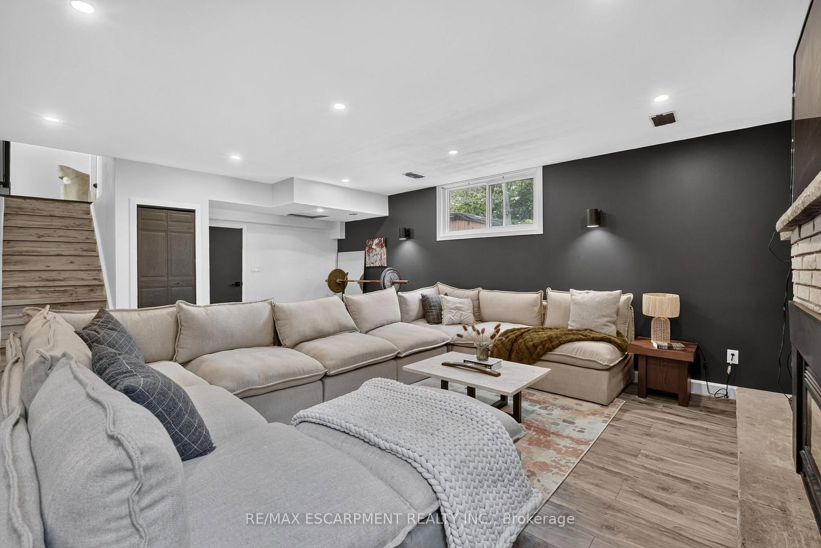 9 Leslie Drive • Hamilton, ON photo 36