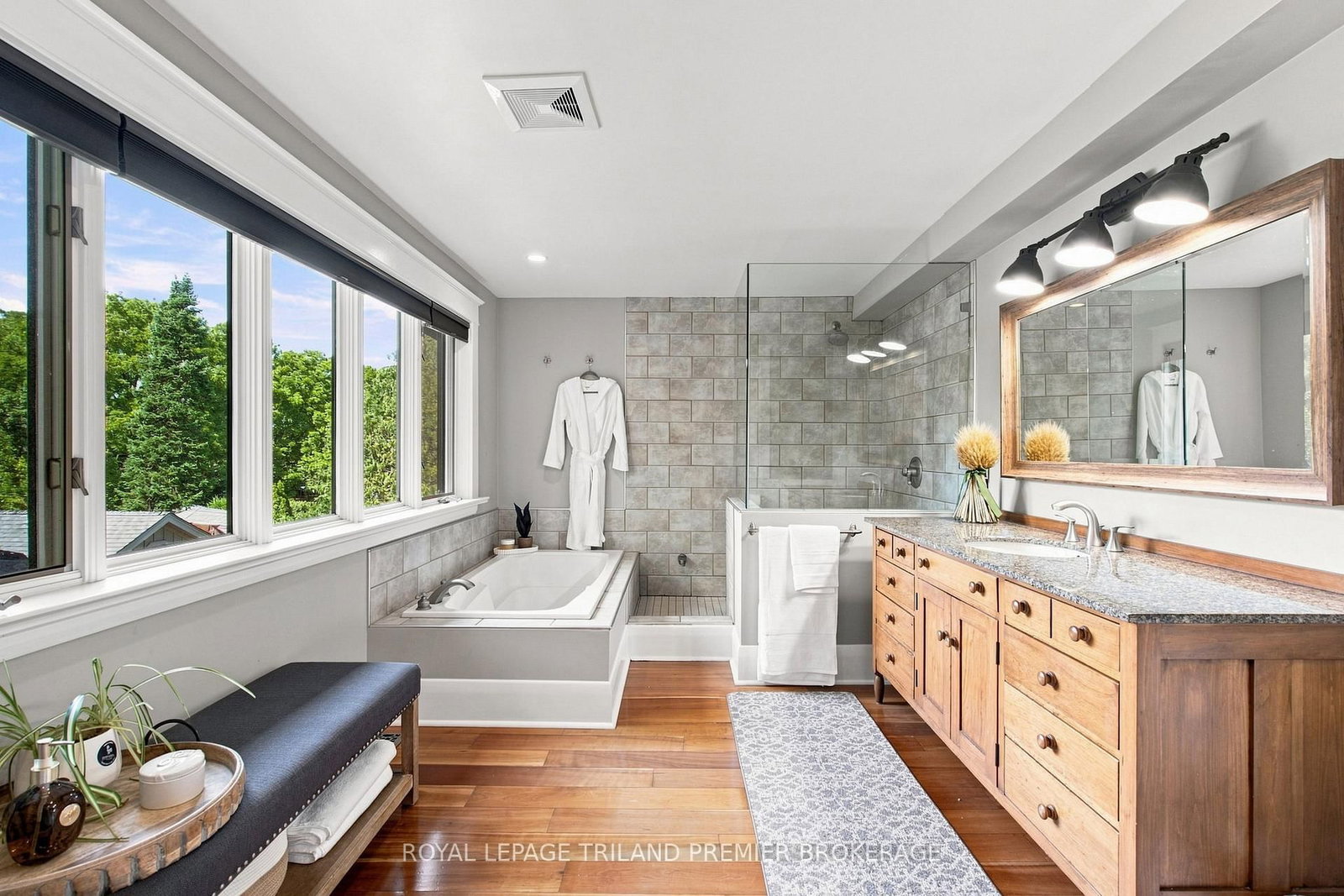 399 Wortley Road • London South, ON photo 26