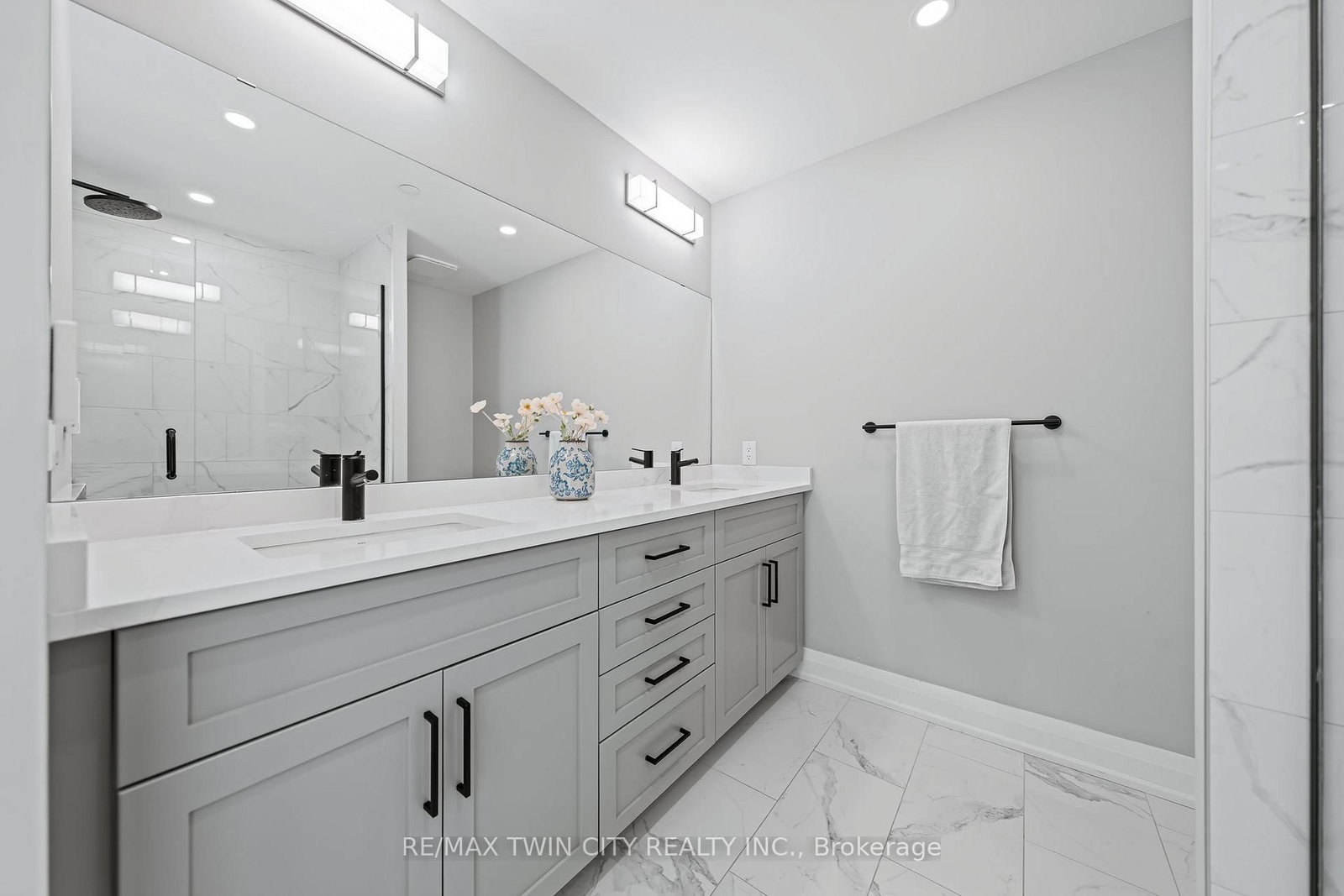 71 Wyndham Street S • #601 • Guelph, ON photo 30