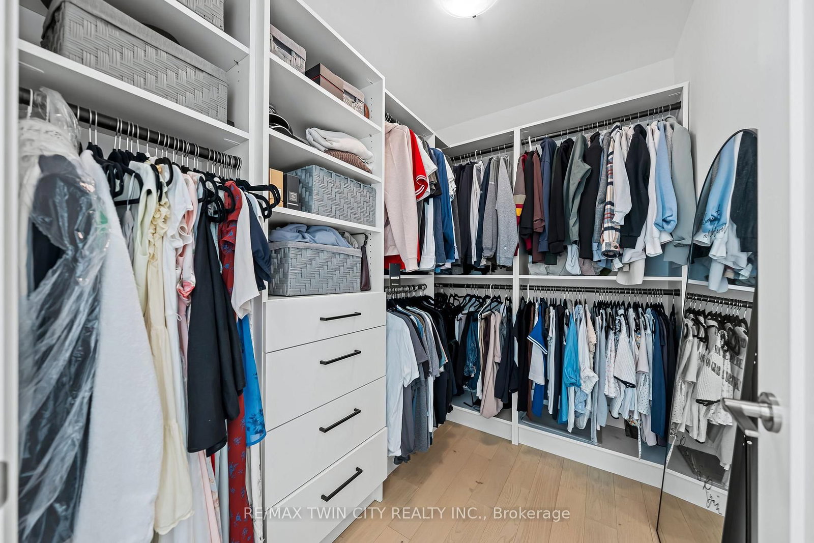 71 Wyndham Street S • #601 • Guelph, ON photo 31