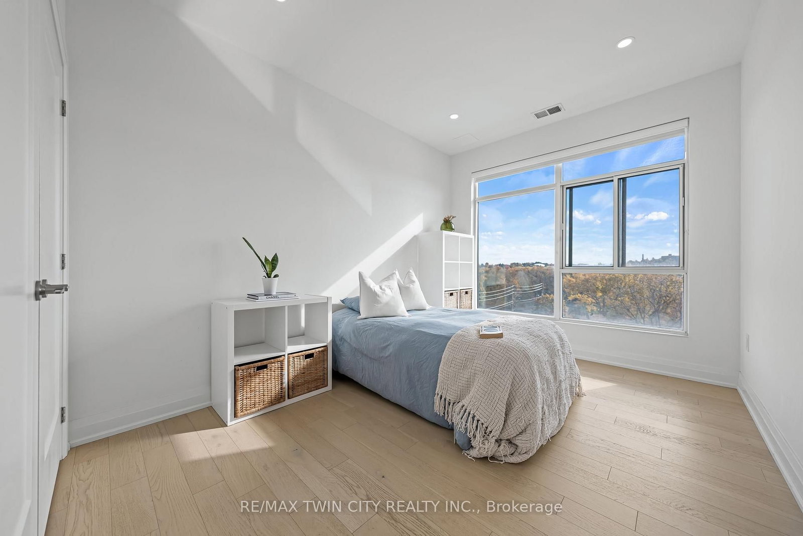 71 Wyndham Street S • #601 • Guelph, ON photo 32