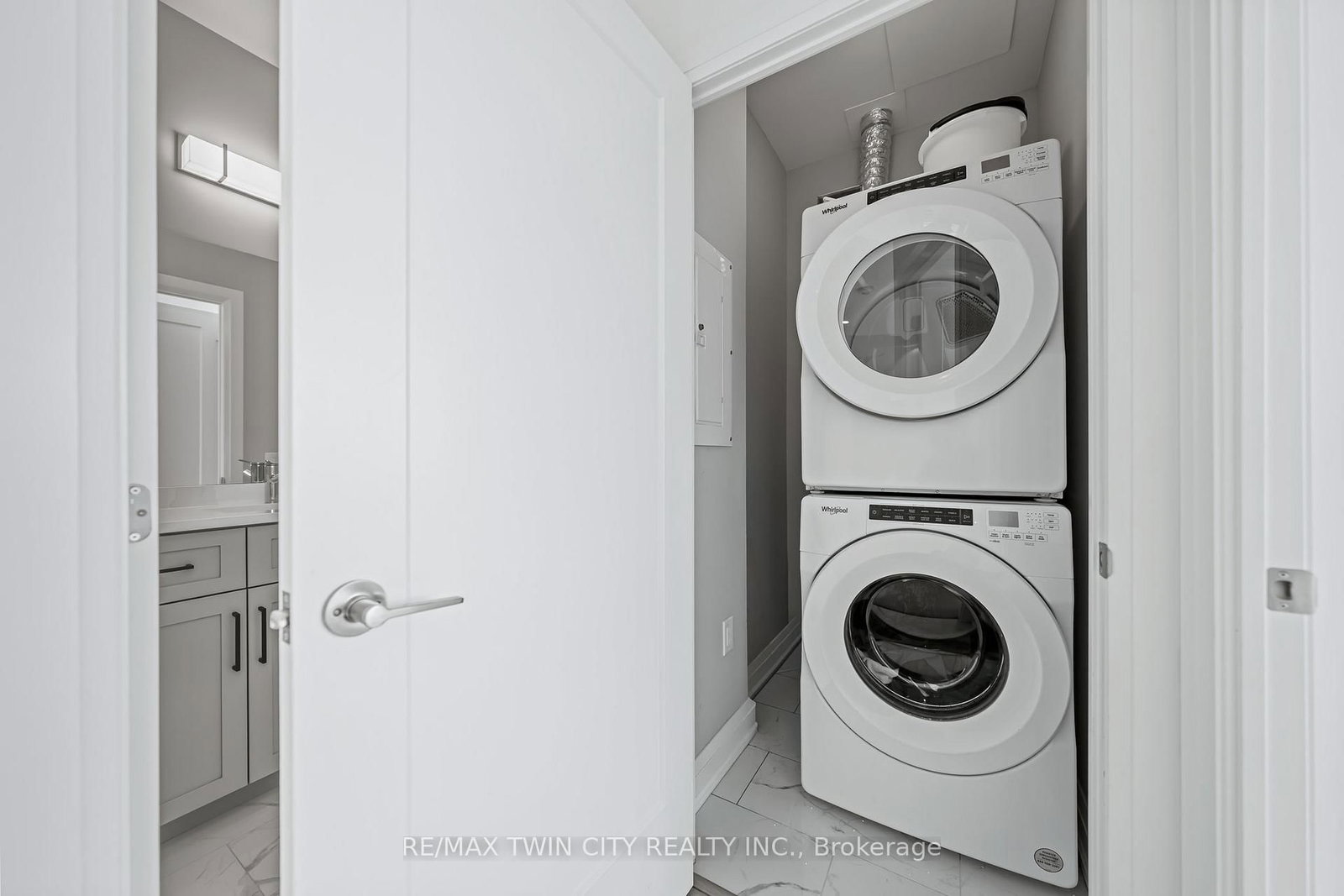 71 Wyndham Street S • #601 • Guelph, ON photo 35