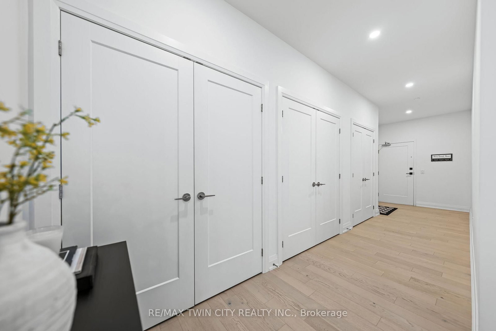 71 Wyndham Street S • #601 • Guelph, ON photo 6