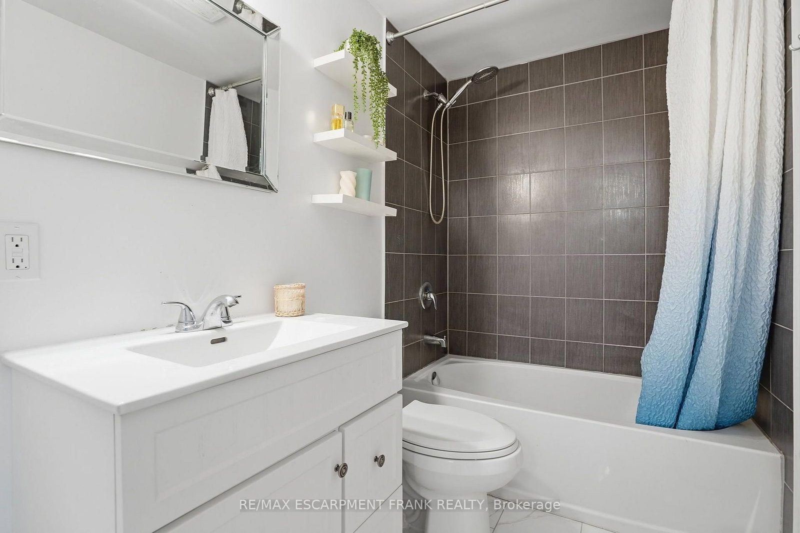 1255 UPPER GAGE Avenue • #15 • Hamilton, ON photo 31
