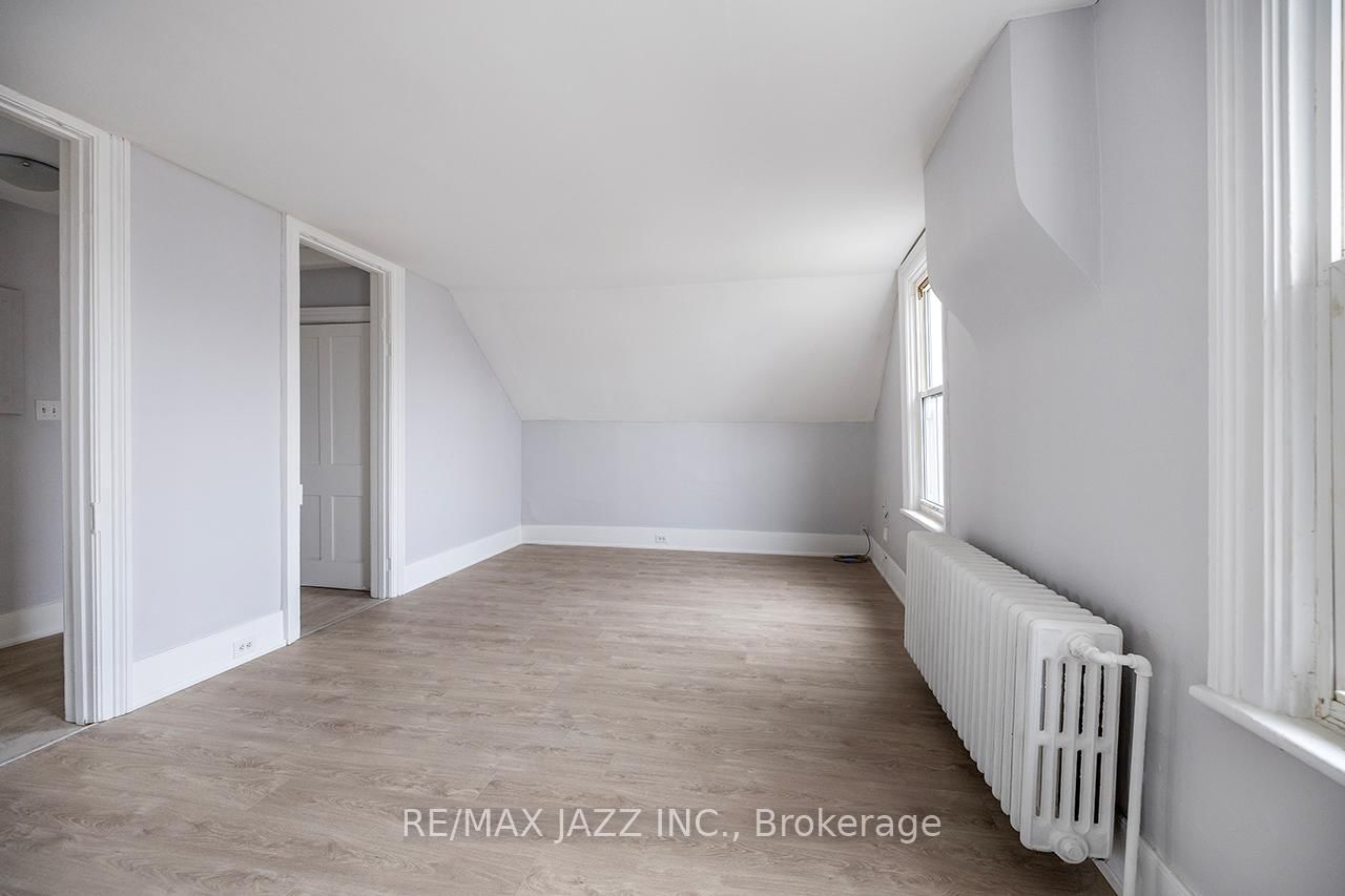 221 Walton Street • Port Hope, ON photo 16