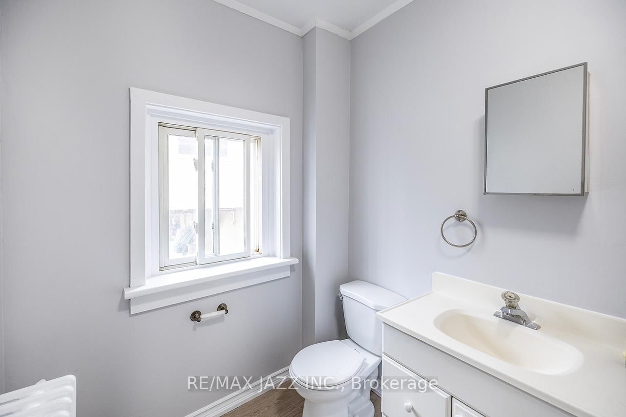 221 Walton Street • Port Hope, ON photo 31