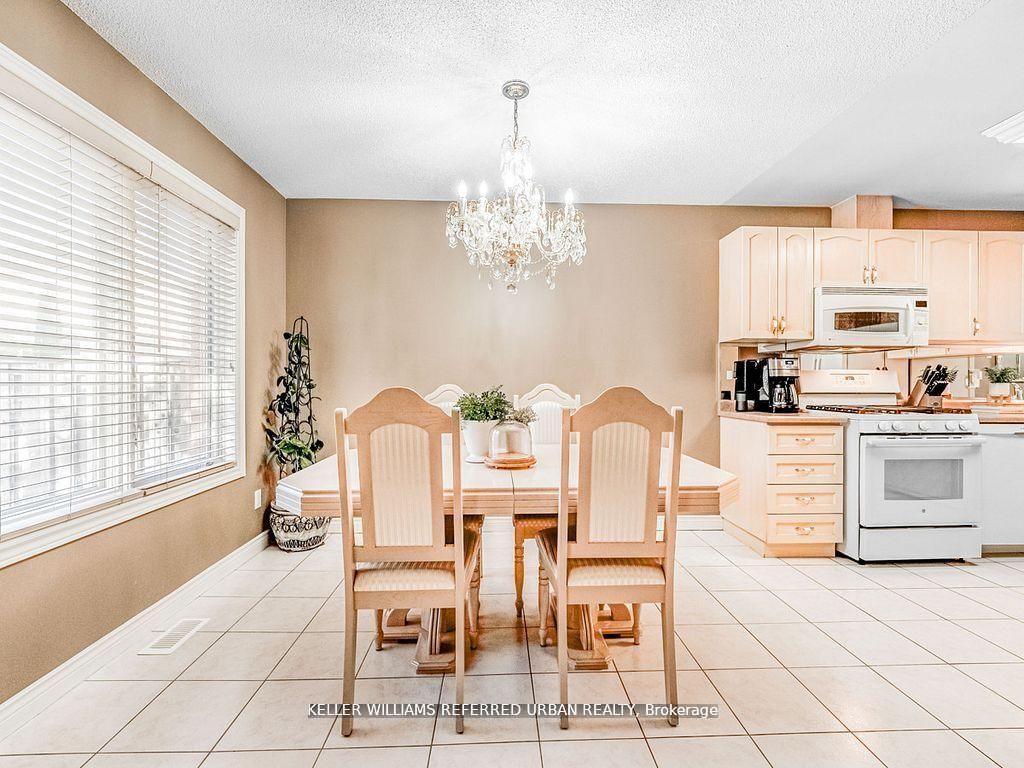 1166 Upper Wentworth Street E • Hamilton, ON photo 16