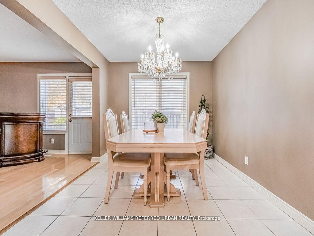 1166 Upper Wentworth Street E • Hamilton, ON photo 17