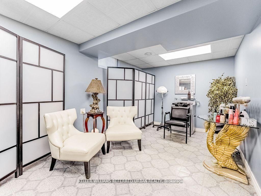 1166 Upper Wentworth Street E • Hamilton, ON photo 29