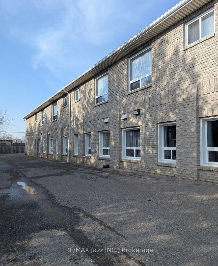 26 Spencer Street E • #106 • Cobourg, ON photo 1