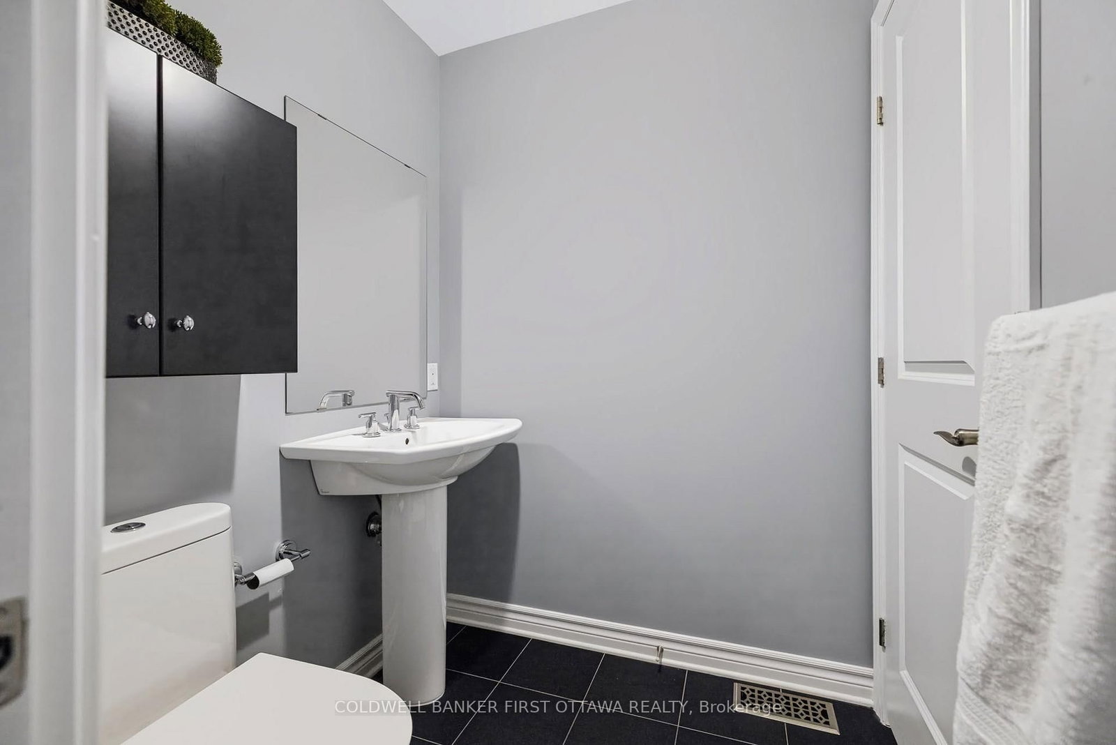 48 BERT G ARGUE Drive • Stittsville, ON photo 39
