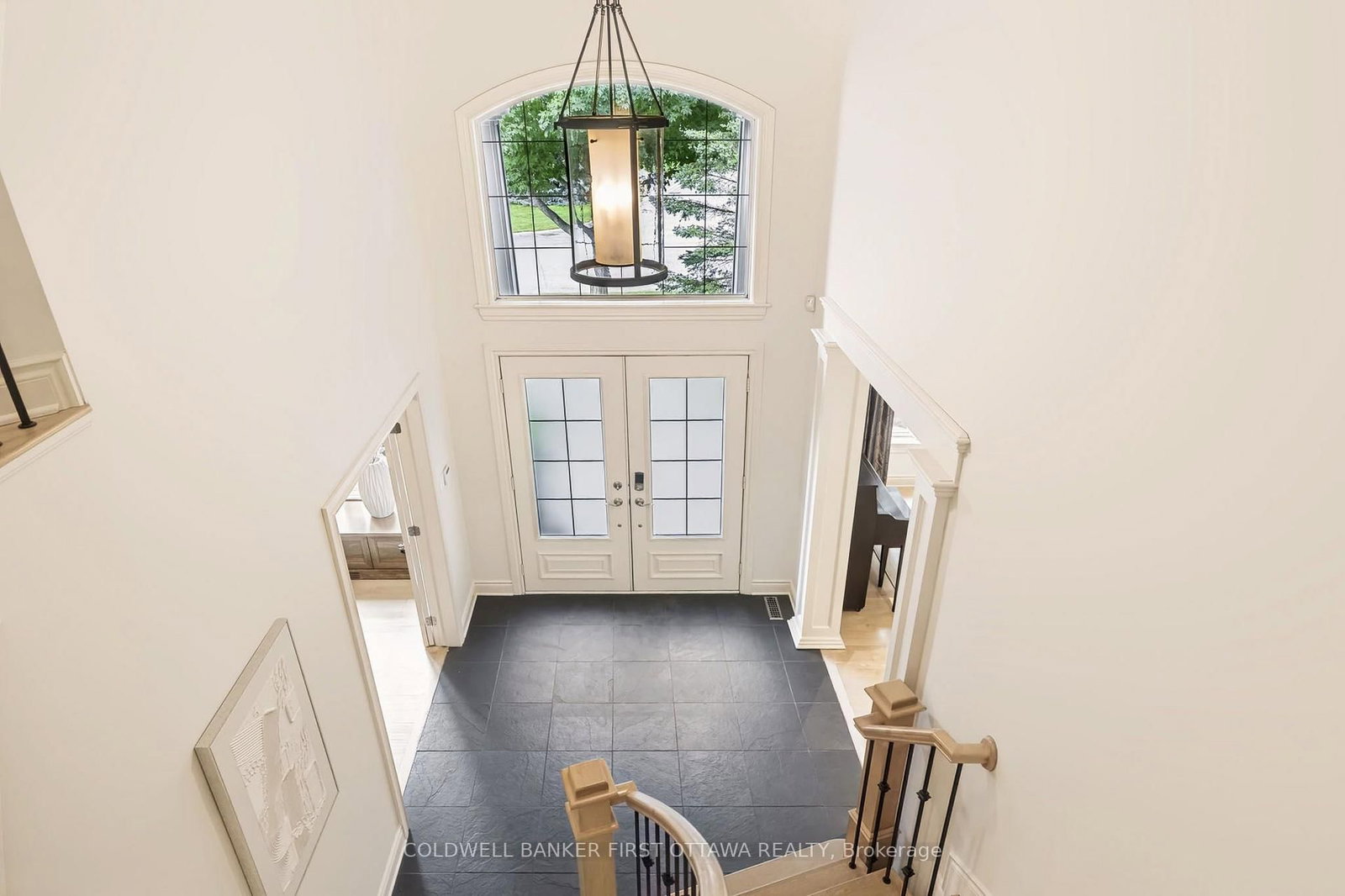 48 BERT G ARGUE Drive • Stittsville, ON photo 4
