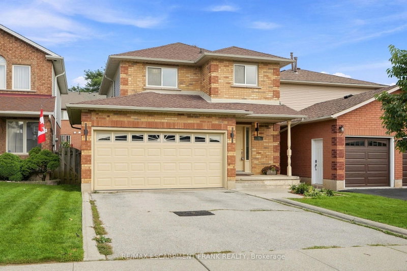 79 LYNNETTE Drive