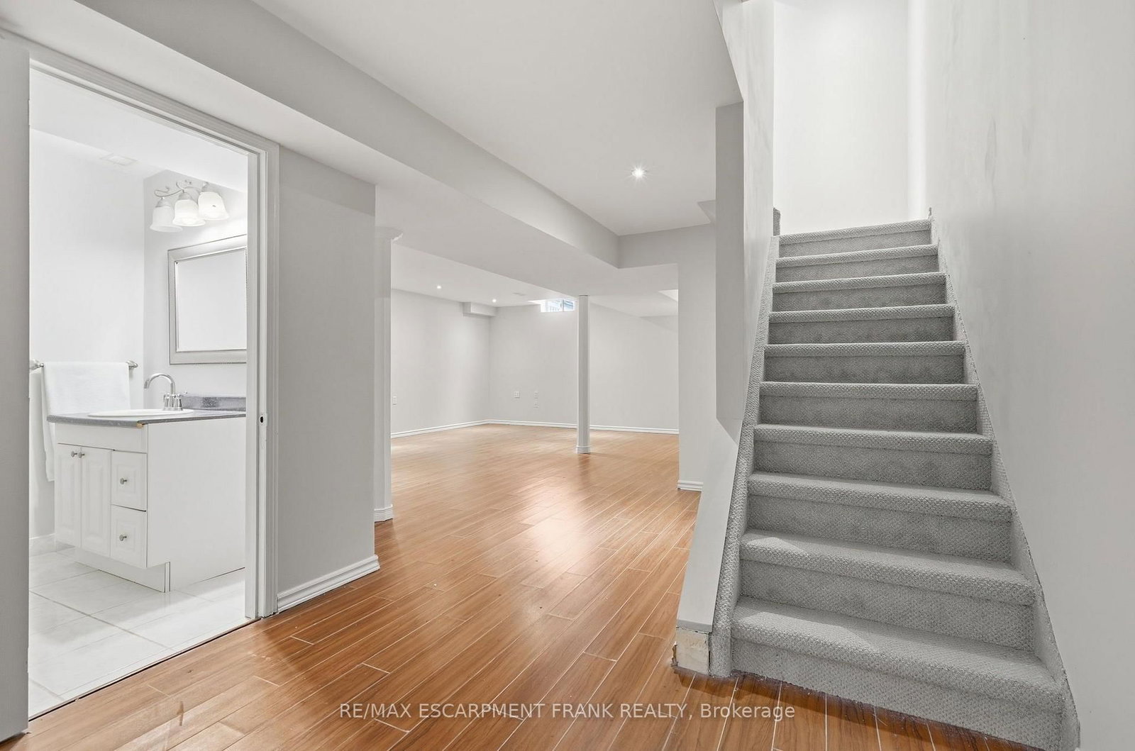 79 LYNNETTE Drive • Hamilton, ON photo 33