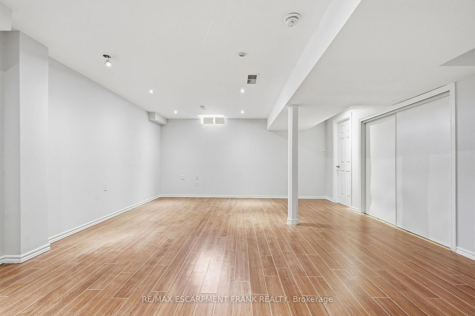 79 LYNNETTE Drive • Hamilton, ON photo 35