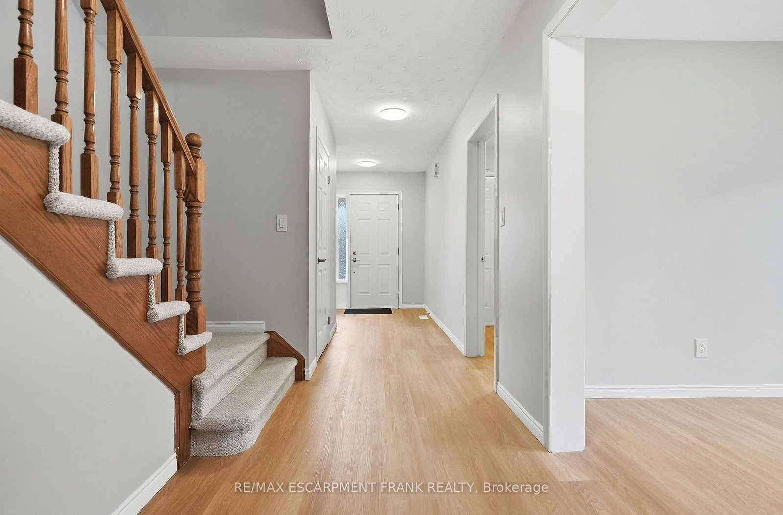 79 LYNNETTE Drive • Hamilton, ON photo 4