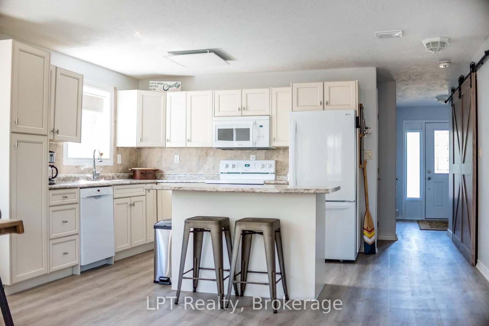290 Taft Road • Prince Edward County, ON photo 5